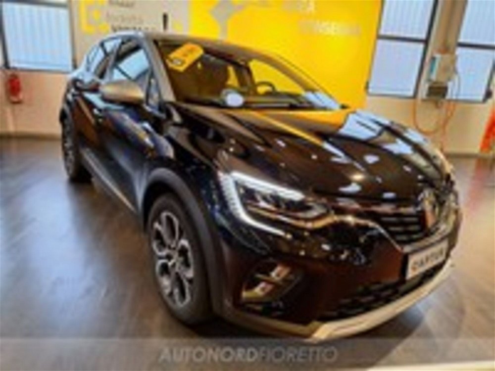 Renault Captur Full Hybrid E-Tech 145 CV Techno nuova a Pordenone (3)