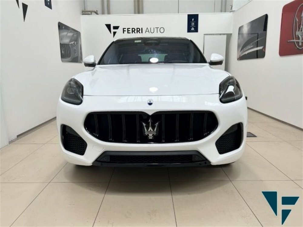Maserati Grecale 2.0 MHEV Modena nuova a Tavagnacco (2)