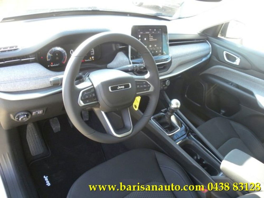 Jeep Compass nuova a Treviso (9)