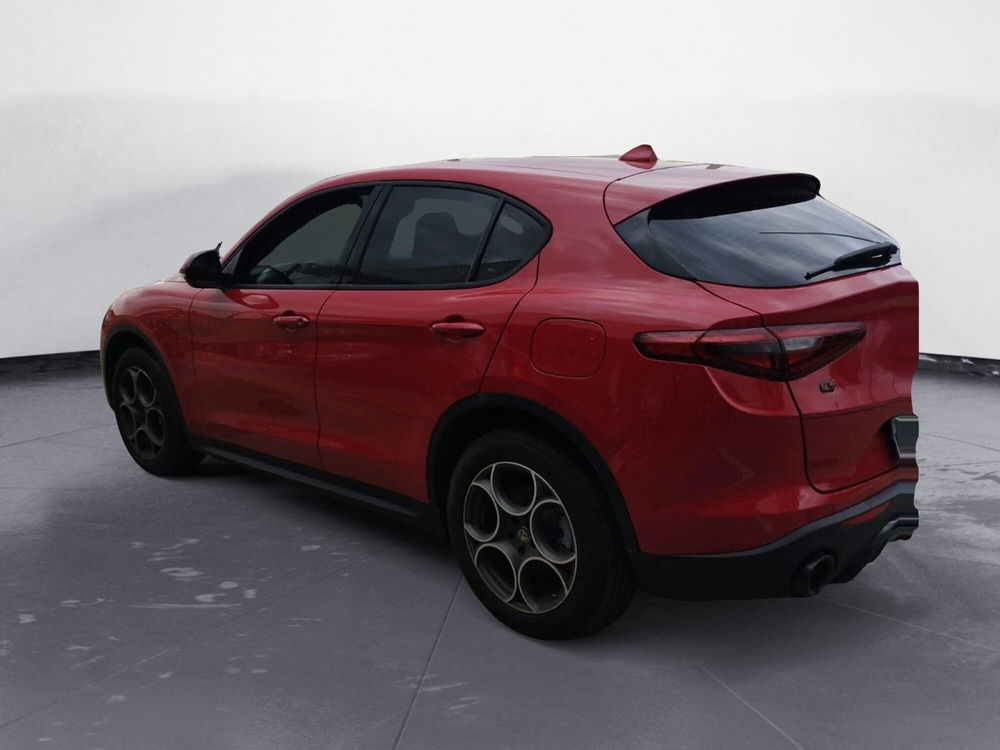 Alfa Romeo Stelvio usata a Frosinone (4)