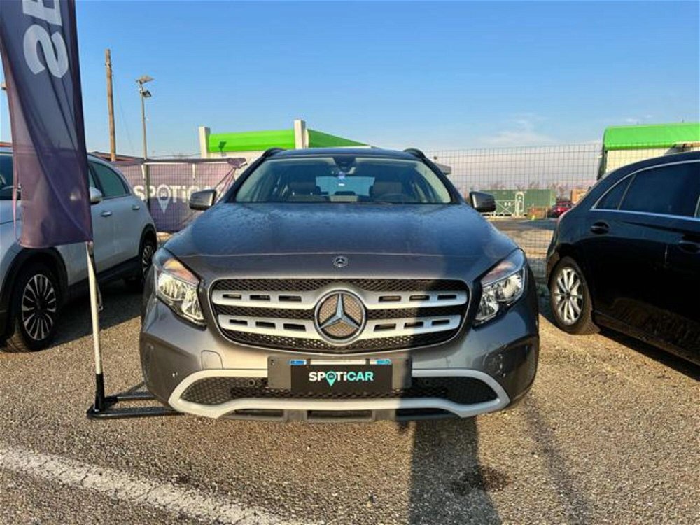 Mercedes-Benz GLA SUV 180 d Business del 2017 usata a Vercelli (2)