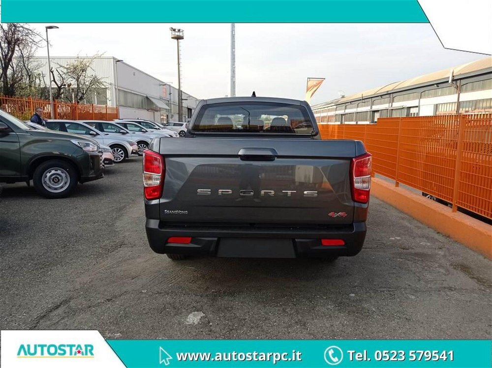 Ssangyong Rexton Sports Sports 2.2 4WD Double Cab Road XL nuova a Piacenza (5)
