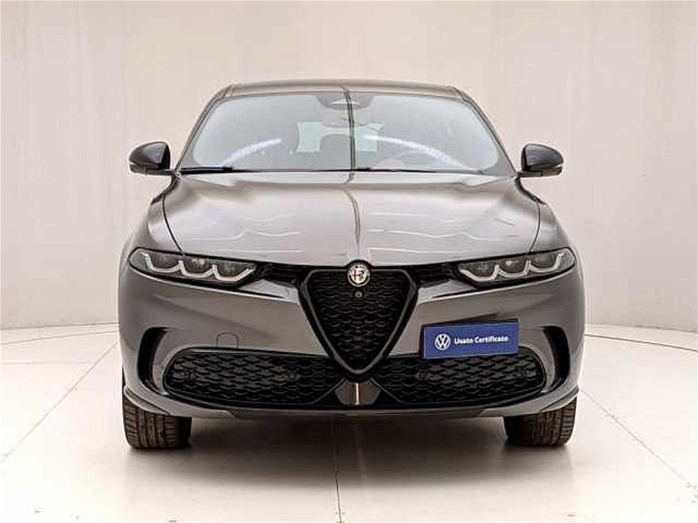 Alfa Romeo Tonale Tonale 1.3 280CV PHEV AT6 Q4 Veloce del 2023 usata a Pesaro (2)