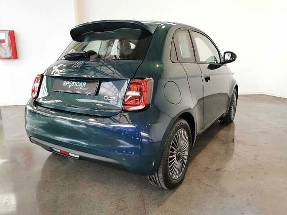 Fiat 500e nuova a Chieti (6)