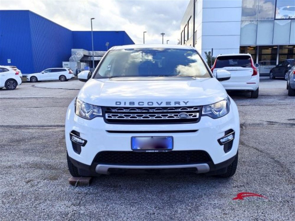 Land Rover Discovery Sport 2.0 TD4 180 CV HSE  del 2017 usata a Corciano (5)