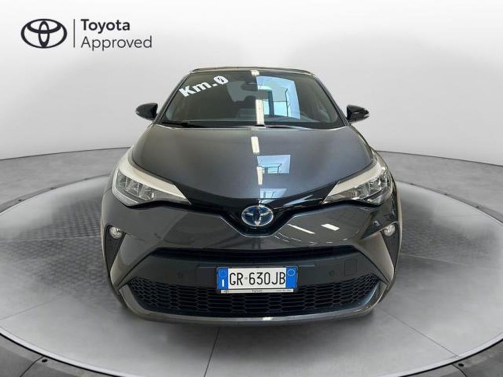 Toyota Toyota C-HR nuova a Cuneo (2)