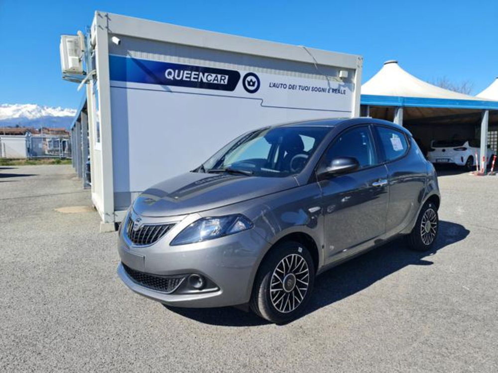 Lancia Ypsilon nuova a Torino