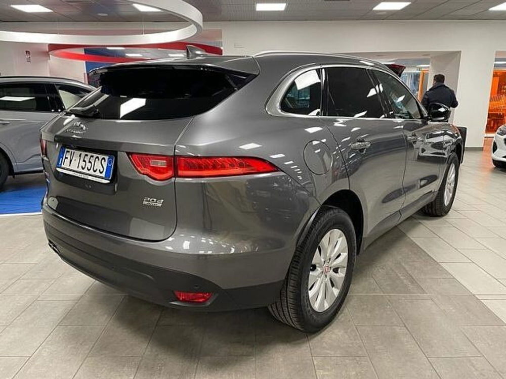 Jaguar F-Pace usata a Cuneo (7)