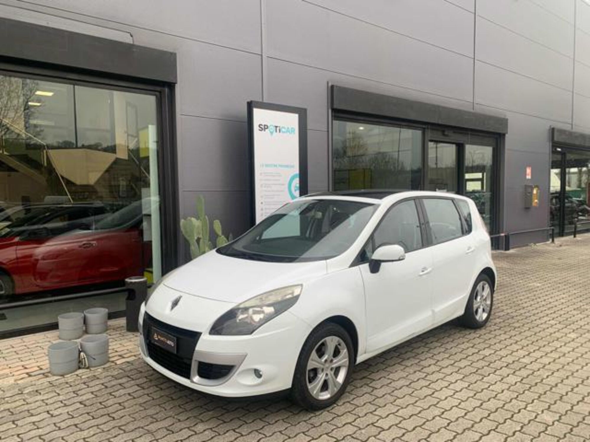 Renault Scenic E-Tech Electric 1.5 dCi 110CV Luxe del 2011 usata a Ancona