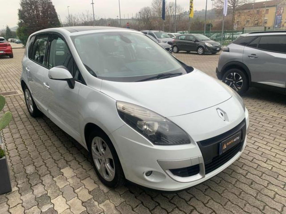 Renault Scénic X-Mod 1.5 dCi 110CV Luxe  del 2011 usata a Ancona (5)