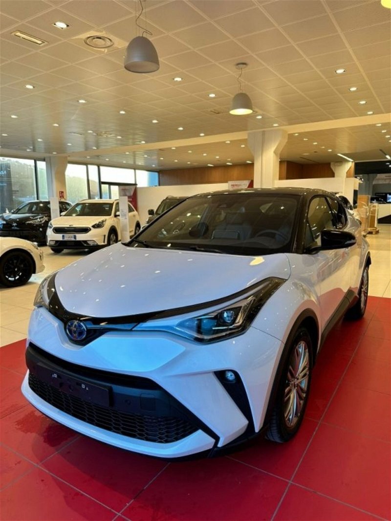 Toyota Toyota C-HR 2.0 Hybrid E-CVT Lounge  nuova a Sassari