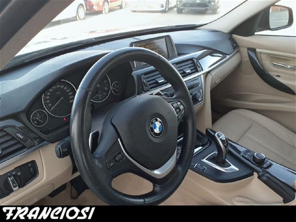 BMW Serie 3 Touring 320d xDrive  Luxury  del 2014 usata a Mirandola (5)