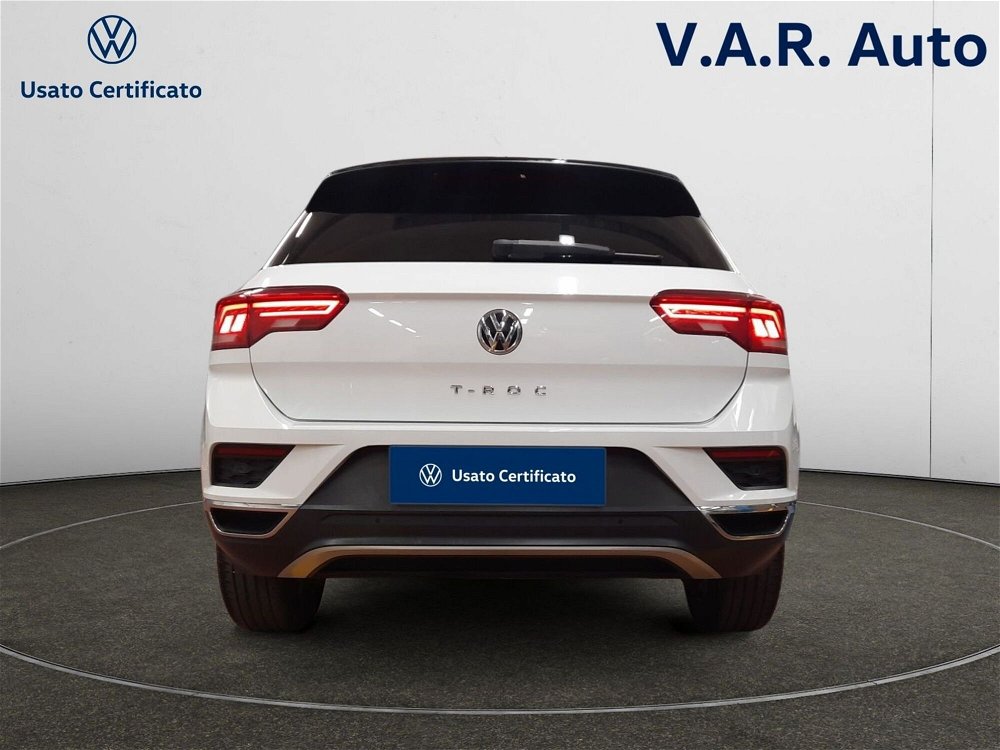 Volkswagen T-Roc 1.6 TDI SCR Style BlueMotion Technology del 2019 usata a Imola (4)