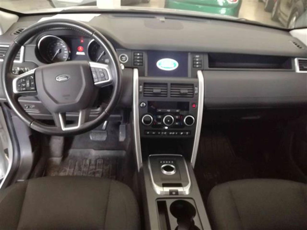 Land Rover Discovery Sport usata a Salerno (4)