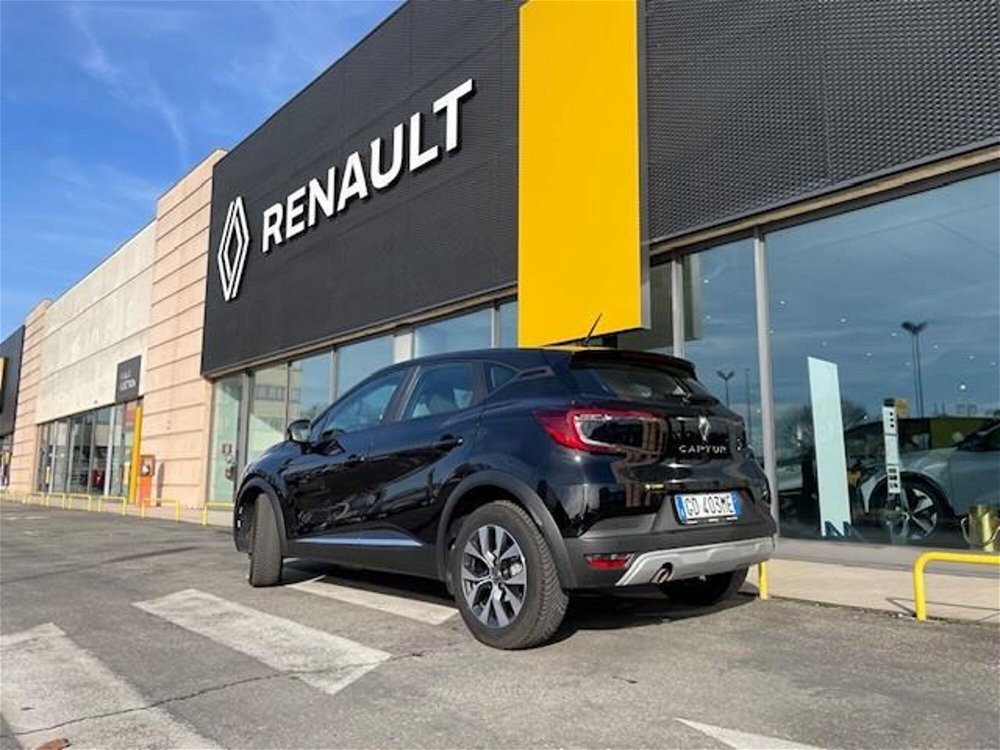 Renault Captur TCe 100 CV GPL FAP Zen  del 2021 usata a Parma (3)