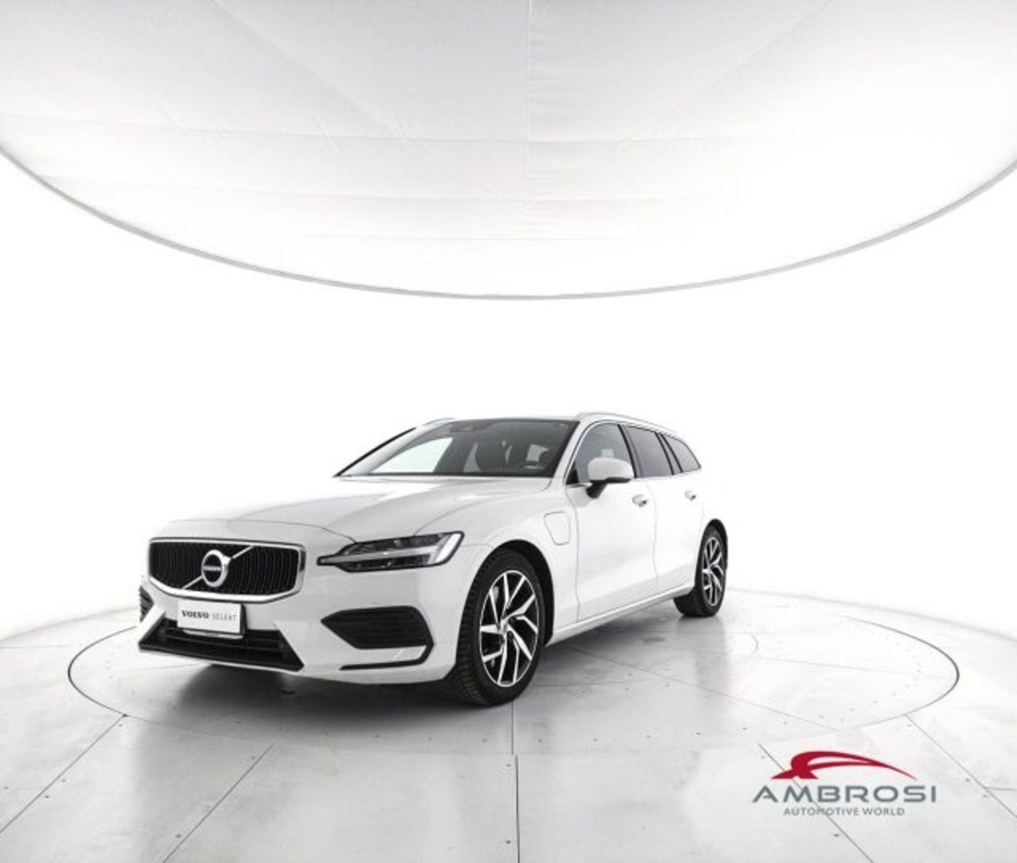 Volvo V60 T6 Recharge AWD Plug-in Hybrid Inscription  del 2021 usata a Corciano