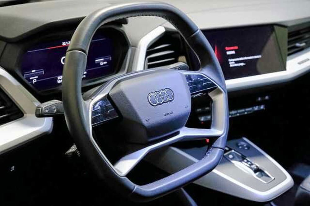 Audi Q4 Sportback usata a Catanzaro (13)