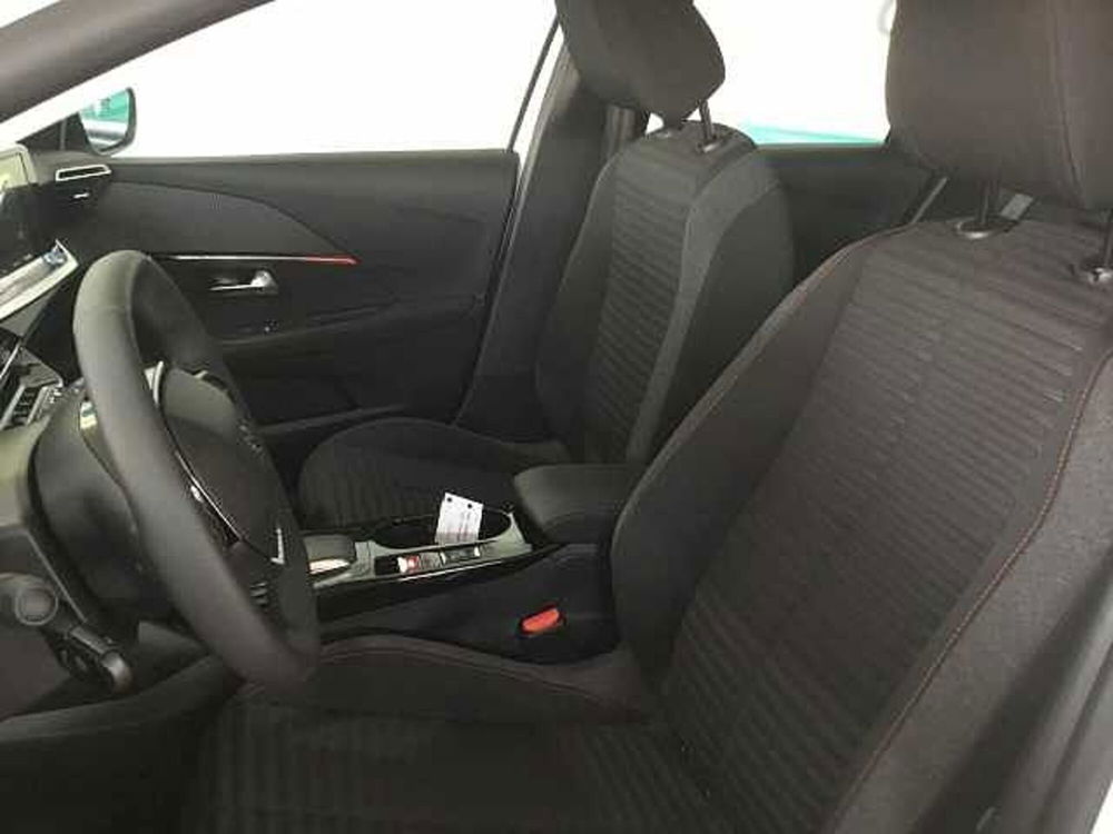 Peugeot 208 nuova a Varese (9)