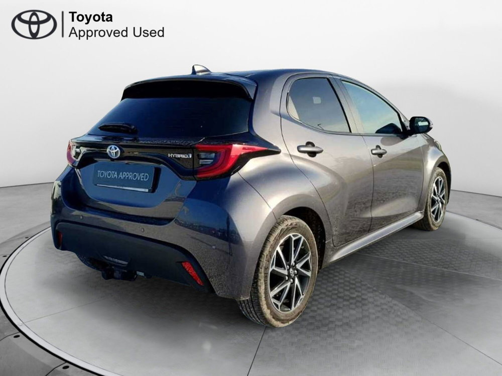 Toyota Yaris 1.5 Hybrid 5 porte Trend del 2023 usata a Pisa (3)