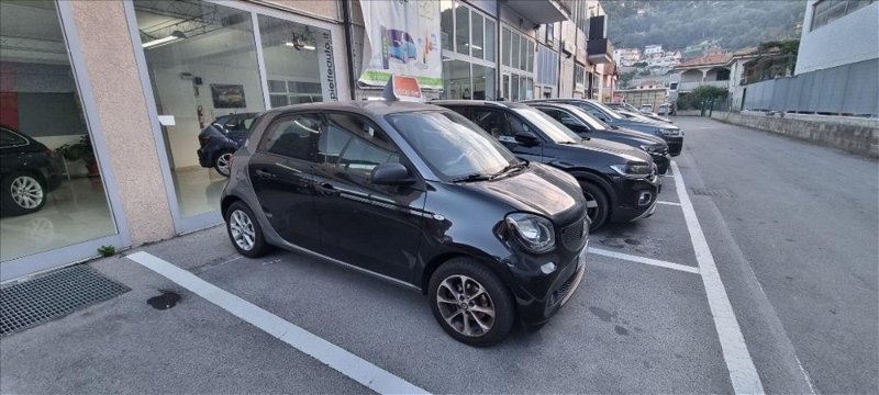 smart forfour forfour 70 1.0 Passion my 16 del 2017 usata a Camporosso