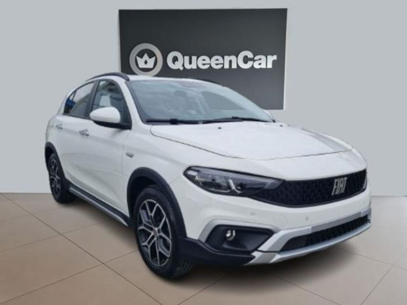 Fiat Tipo Tipo 5p 1.6 mjt Cross s&amp;s 130cv nuova a Pianezza