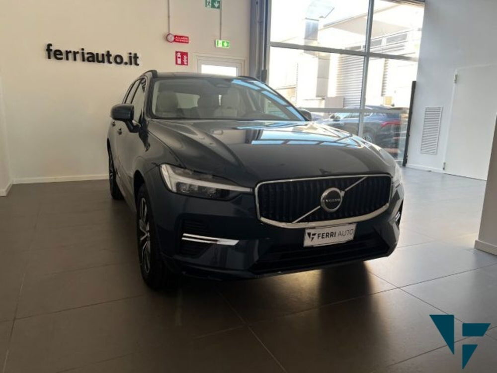 Volvo XC60 nuova a Udine (3)