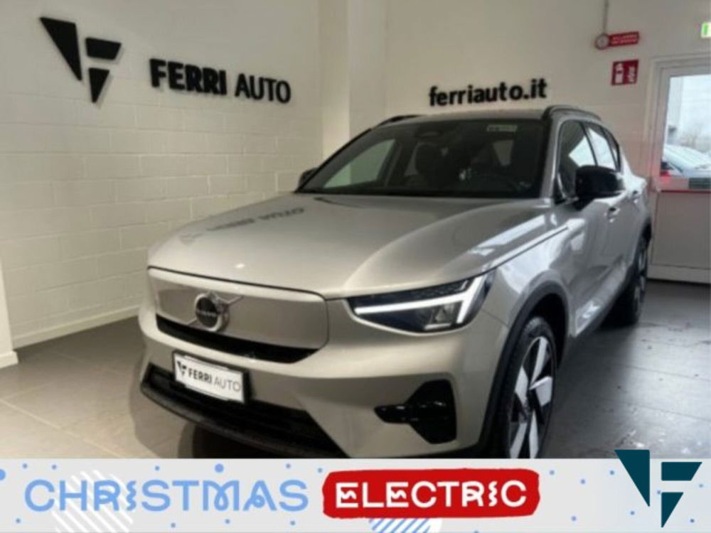 Volvo XC40 nuova a Udine