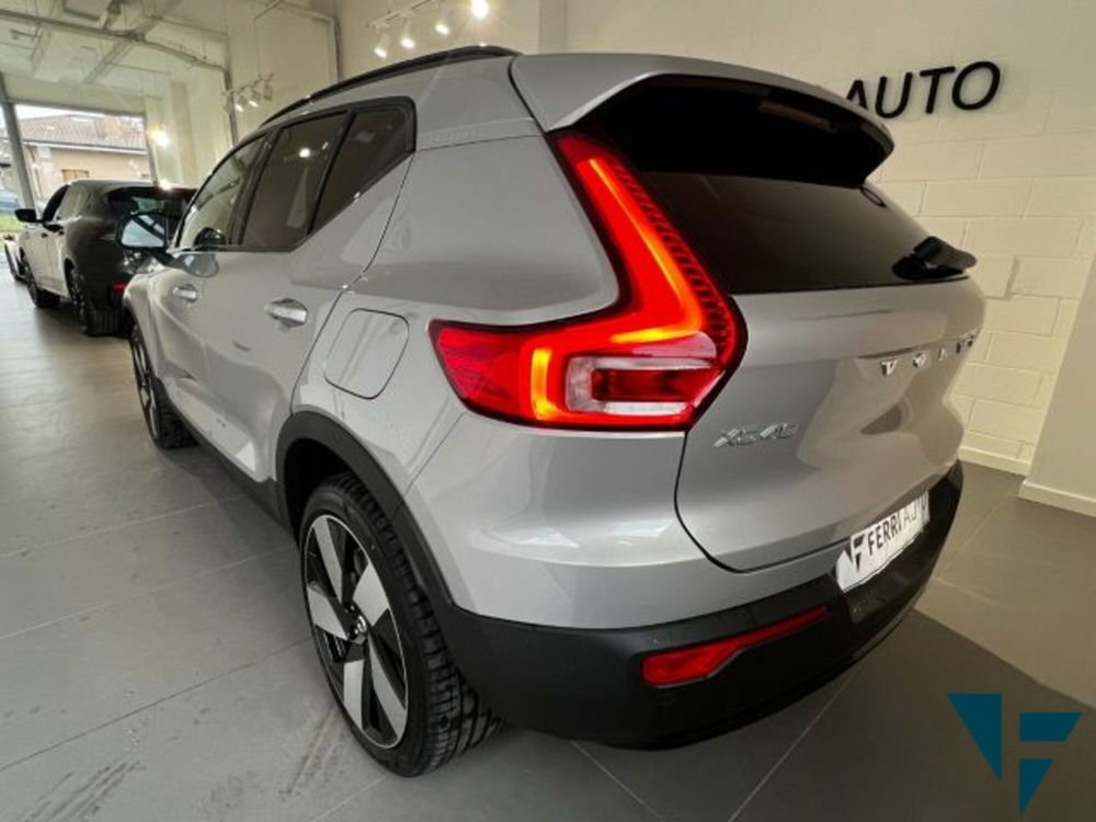 Volvo XC40 nuova a Udine (6)