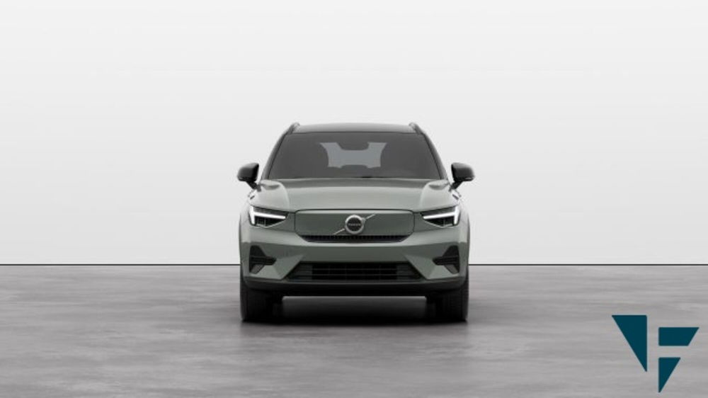 Volvo XC40 nuova a Udine (6)