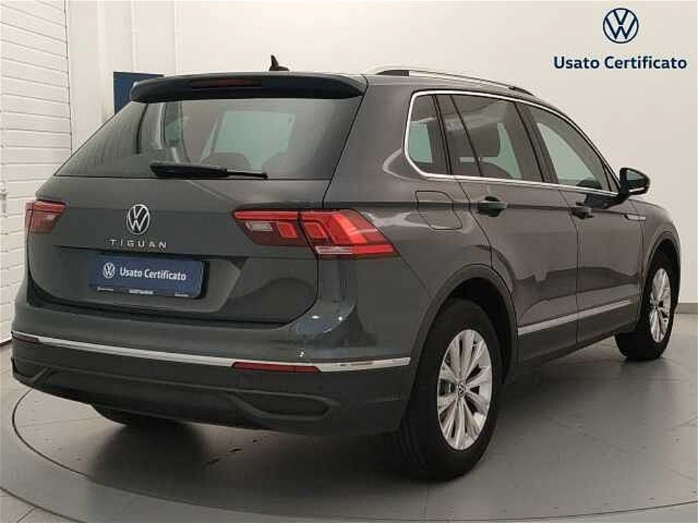 Volkswagen Tiguan 1.5 TSI ACT Life del 2021 usata a Busto Arsizio (5)