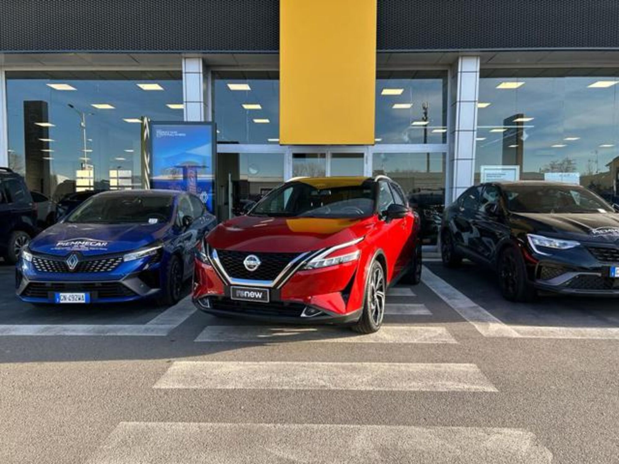 Nissan Qashqai 1.3 mhev Tekna 4wd 158cv xtronic del 2021 usata a San Martino Siccomario