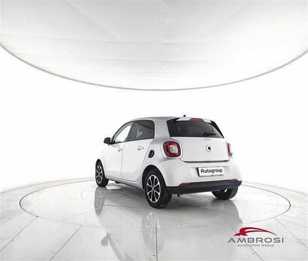 smart forfour forfour 70 1.0 Passion  del 2016 usata a Corciano (4)