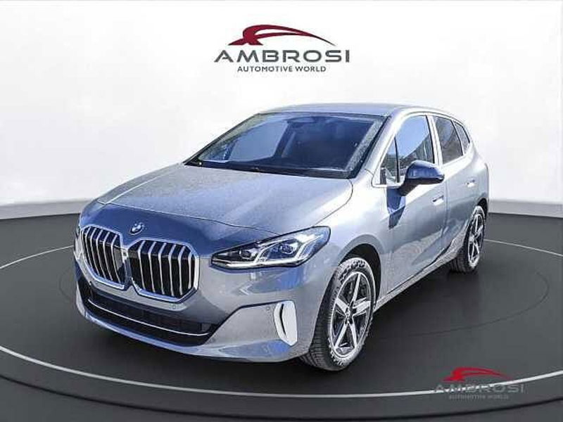 BMW Serie 2 Active Tourer 218d  Luxury auto nuova a Viterbo