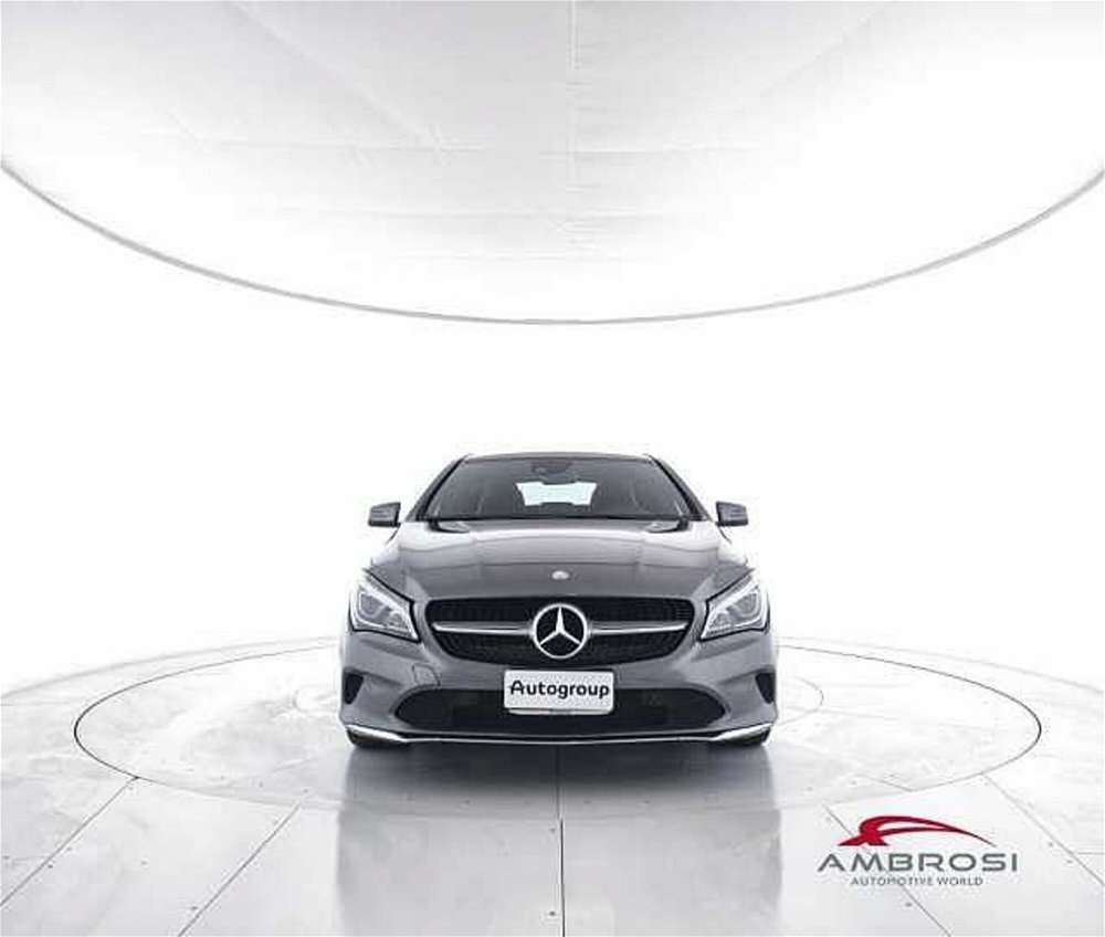 Mercedes-Benz CLA 200 d Automatic Premium  del 2017 usata a Viterbo (5)