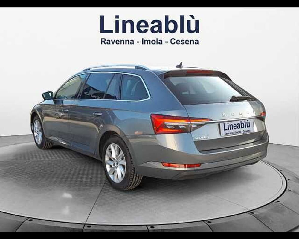 Skoda Superb Station Wagon 1.5 TSI ACT DSG Wagon Executive  del 2023 usata a Ravenna (3)