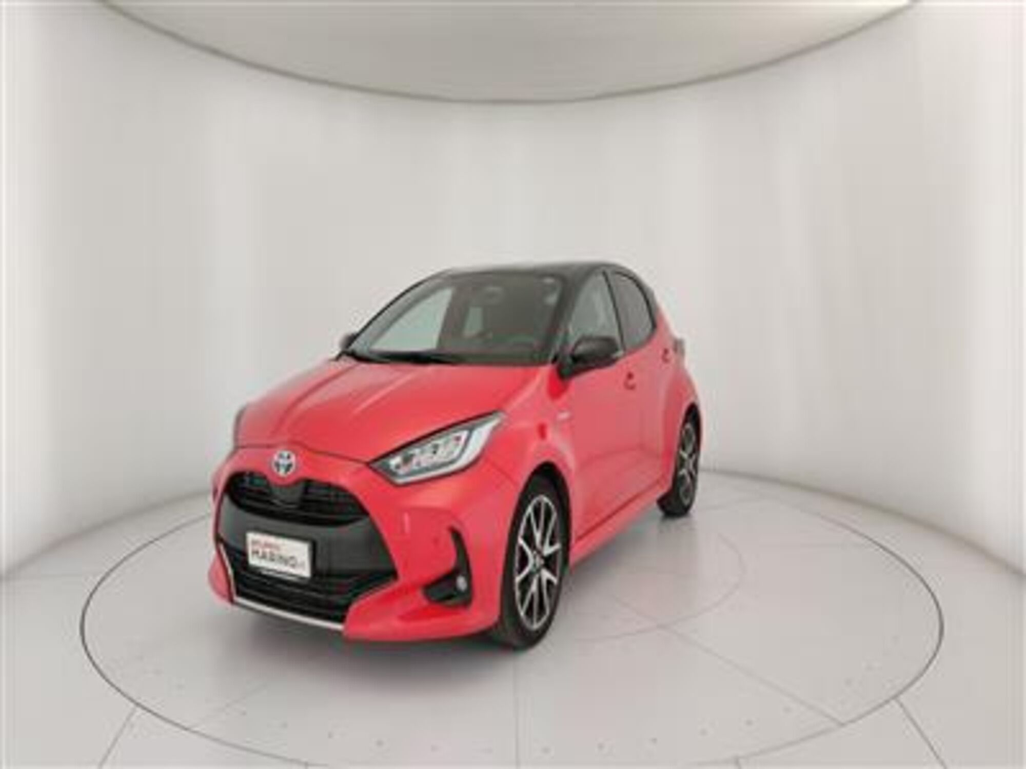 Toyota Yaris 130 Premiere del 2021 usata a Bari