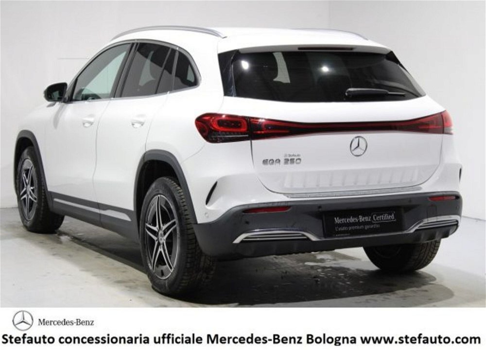 Mercedes-Benz EQA 250 Premium  del 2021 usata a Castel Maggiore (3)