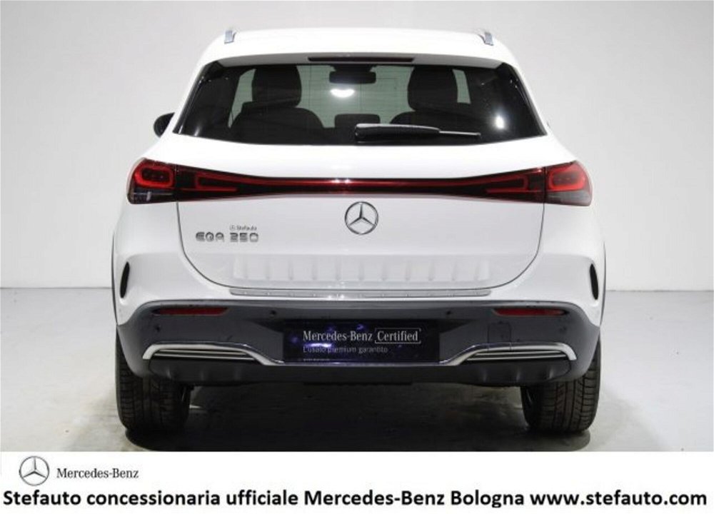 Mercedes-Benz EQA 250 Premium  del 2021 usata a Castel Maggiore (4)