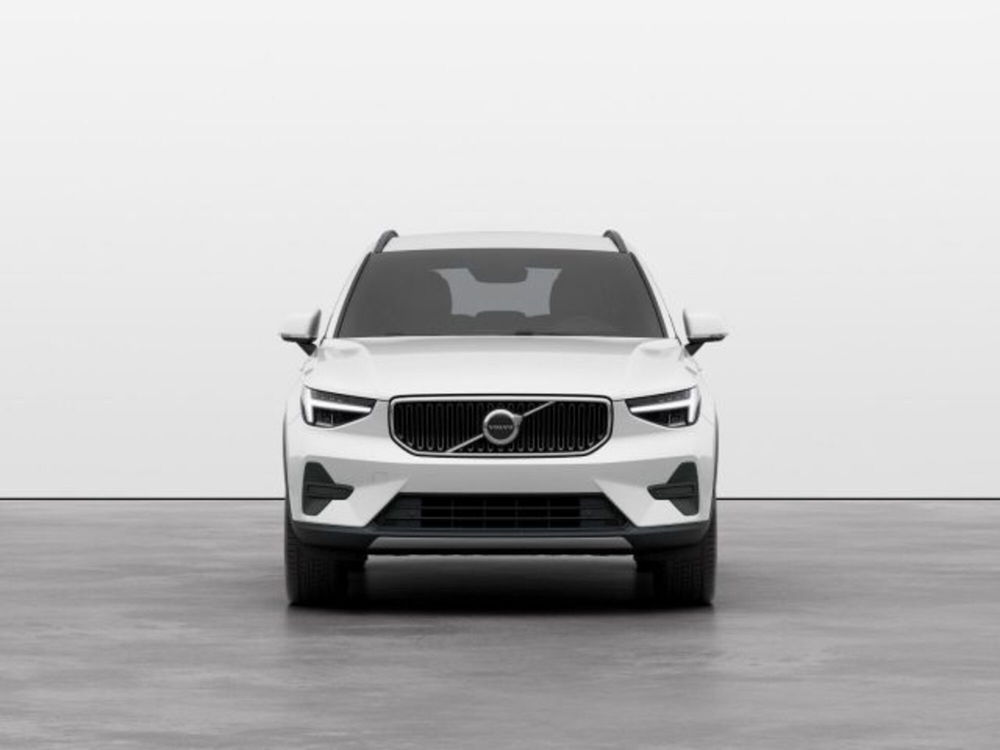 Volvo XC40 nuova a Modena (7)