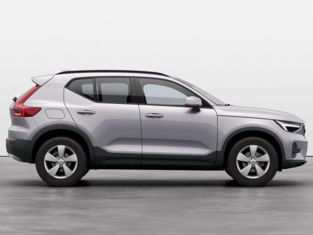 Volvo XC40 nuova a Modena (6)