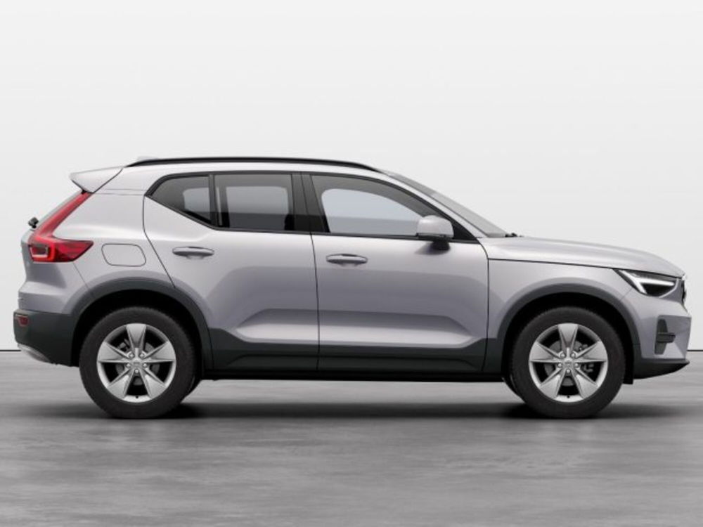 Volvo XC40 nuova a Modena (6)