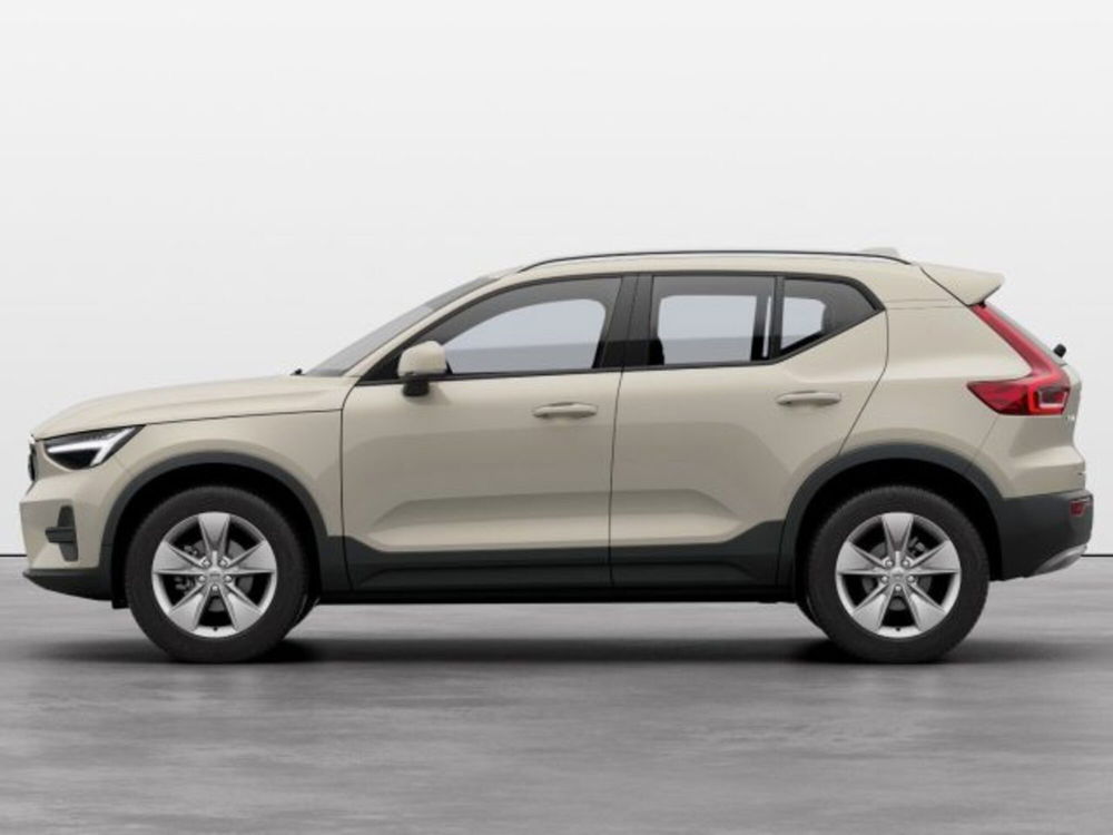 Volvo XC40 nuova a Modena (3)