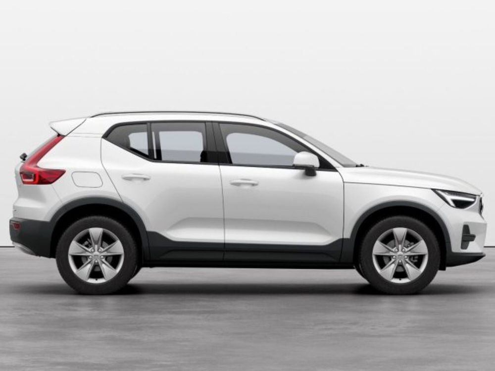 Volvo XC40 nuova a Modena (6)