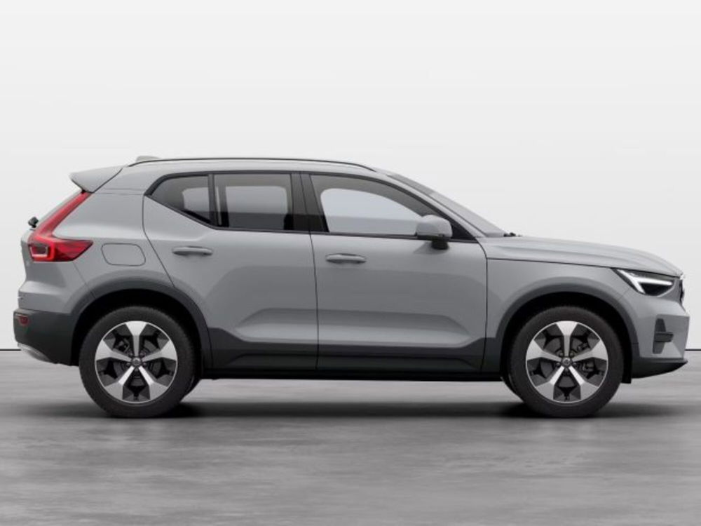 Volvo XC40 nuova a Modena (6)