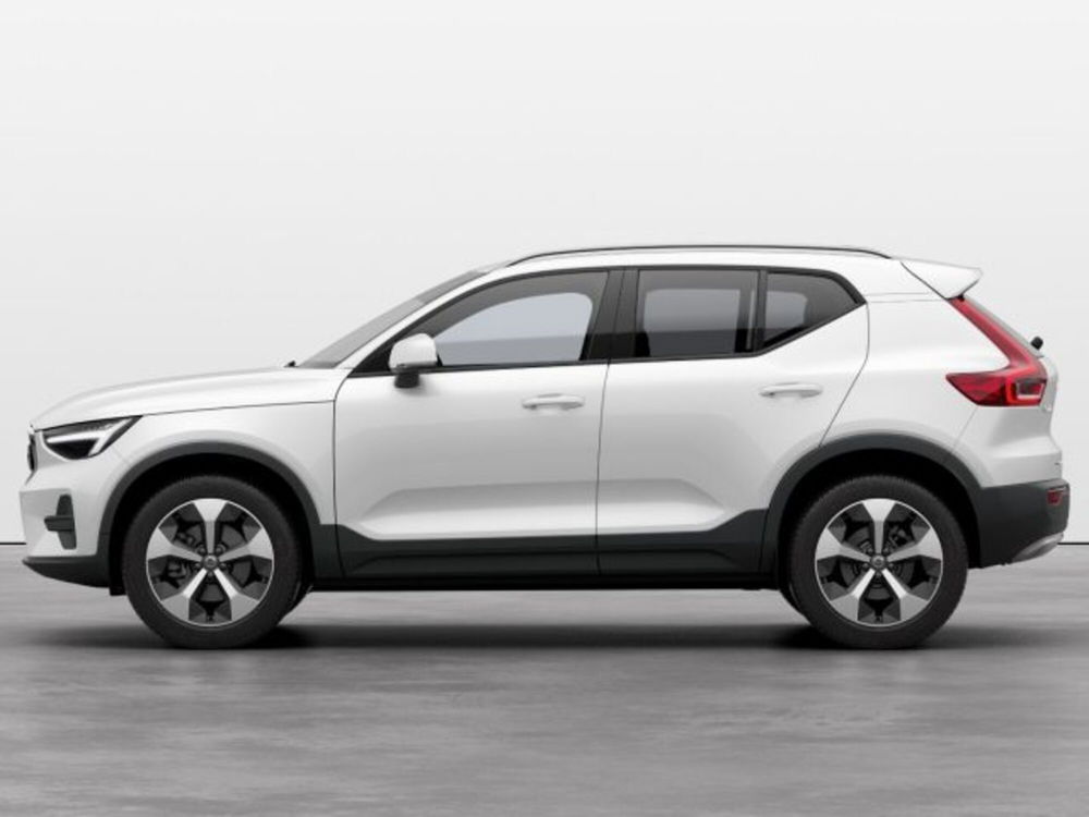 Volvo XC40 nuova a Modena (3)