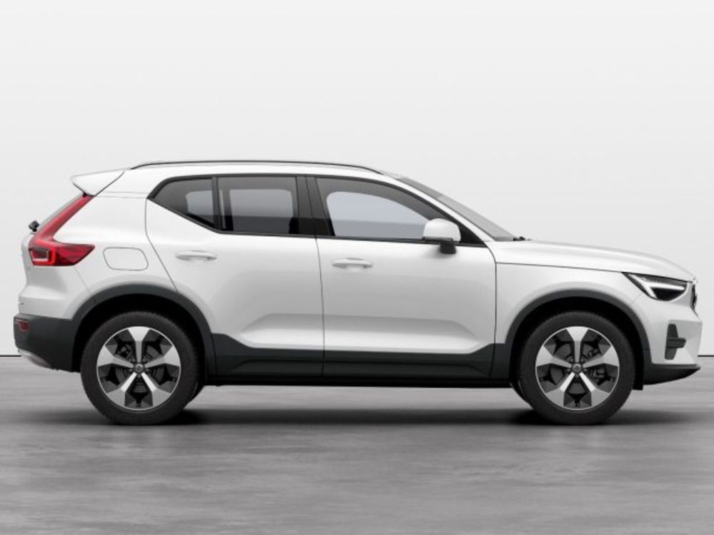 Volvo XC40 nuova a Modena (6)