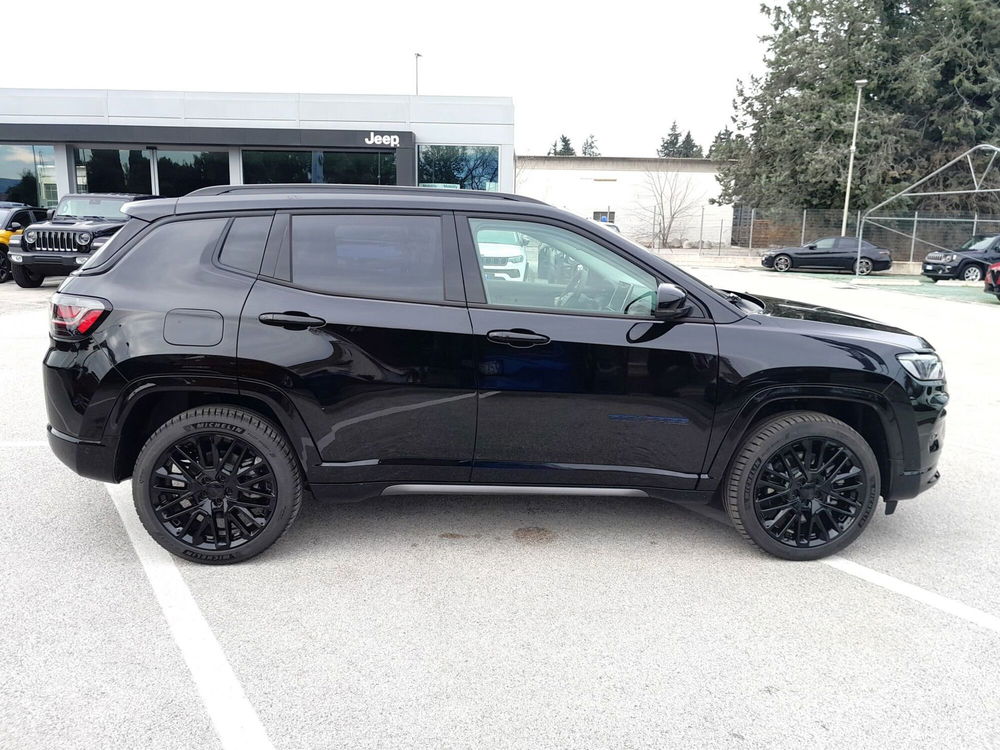 Jeep Compass nuova a Ancona (8)