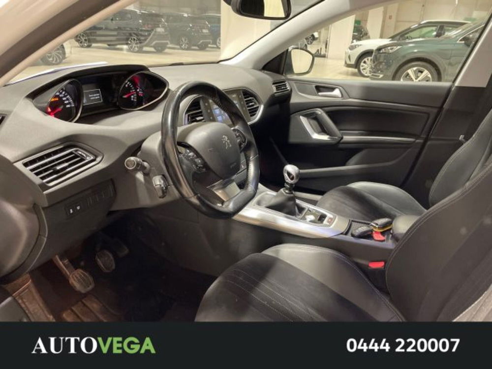 Peugeot 308 SW usata a Vicenza (7)