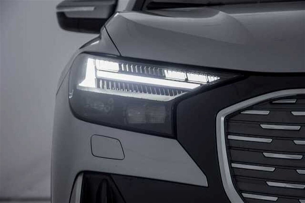 Audi Q4 Sportback Q4 40 e-tron del 2021 usata a Varese (3)