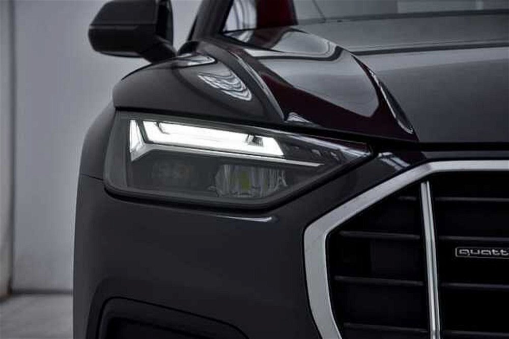 Audi Q5 40 TDI quattro Business del 2021 usata a Varese (4)